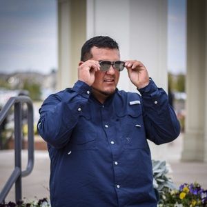 Meet your Posher, Diego